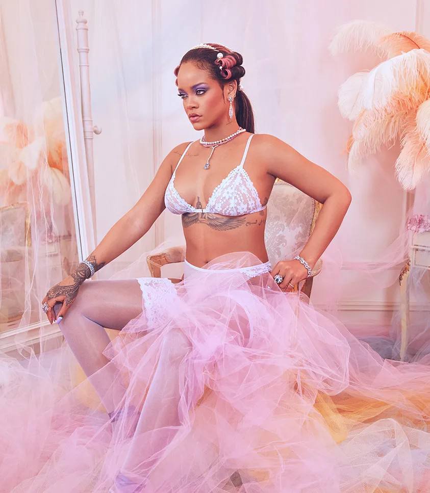 Rihanna Perfect Boobs And Ass In Sexy Lingerie For Savage X Fenty