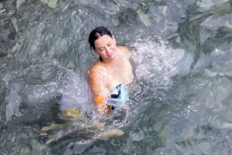 Katy Perry Flaunts Big Boobs And Ass In Swimsuit In Positano Hot