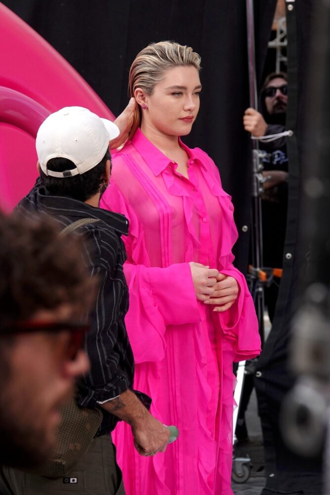 Florence Pugh Bares It All In Rome For Valentino Commercial Nsfw Hot Celebs Home