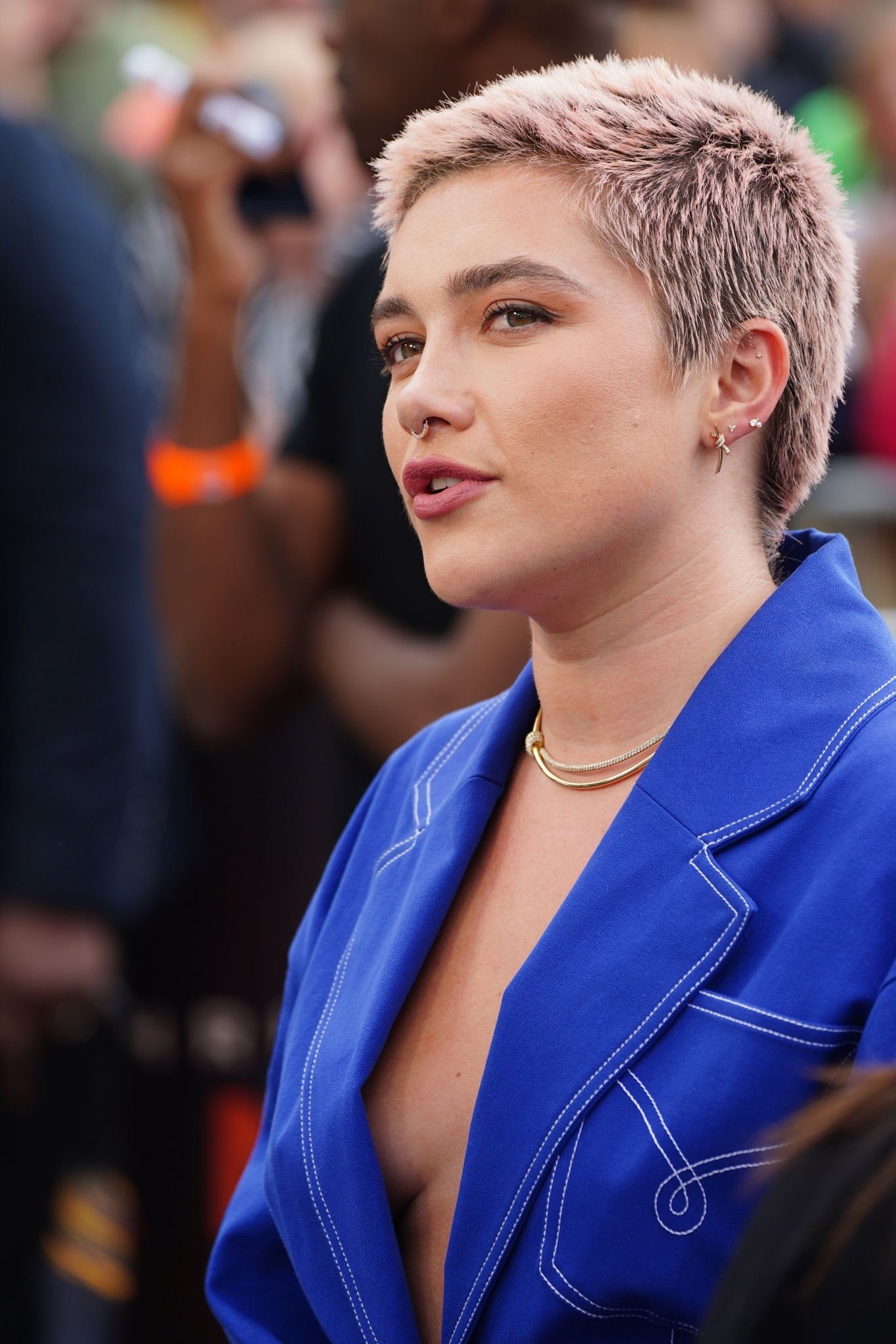 Florence Pugh Oppenheimer Photo Call Boob Baring Look Hot Celebs Home