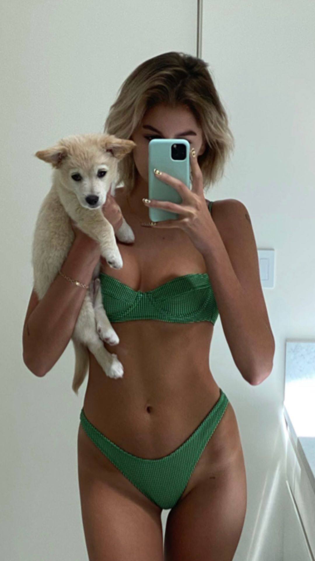 Kaia Gerber Selfie In Bikini Hot Celebs Home
