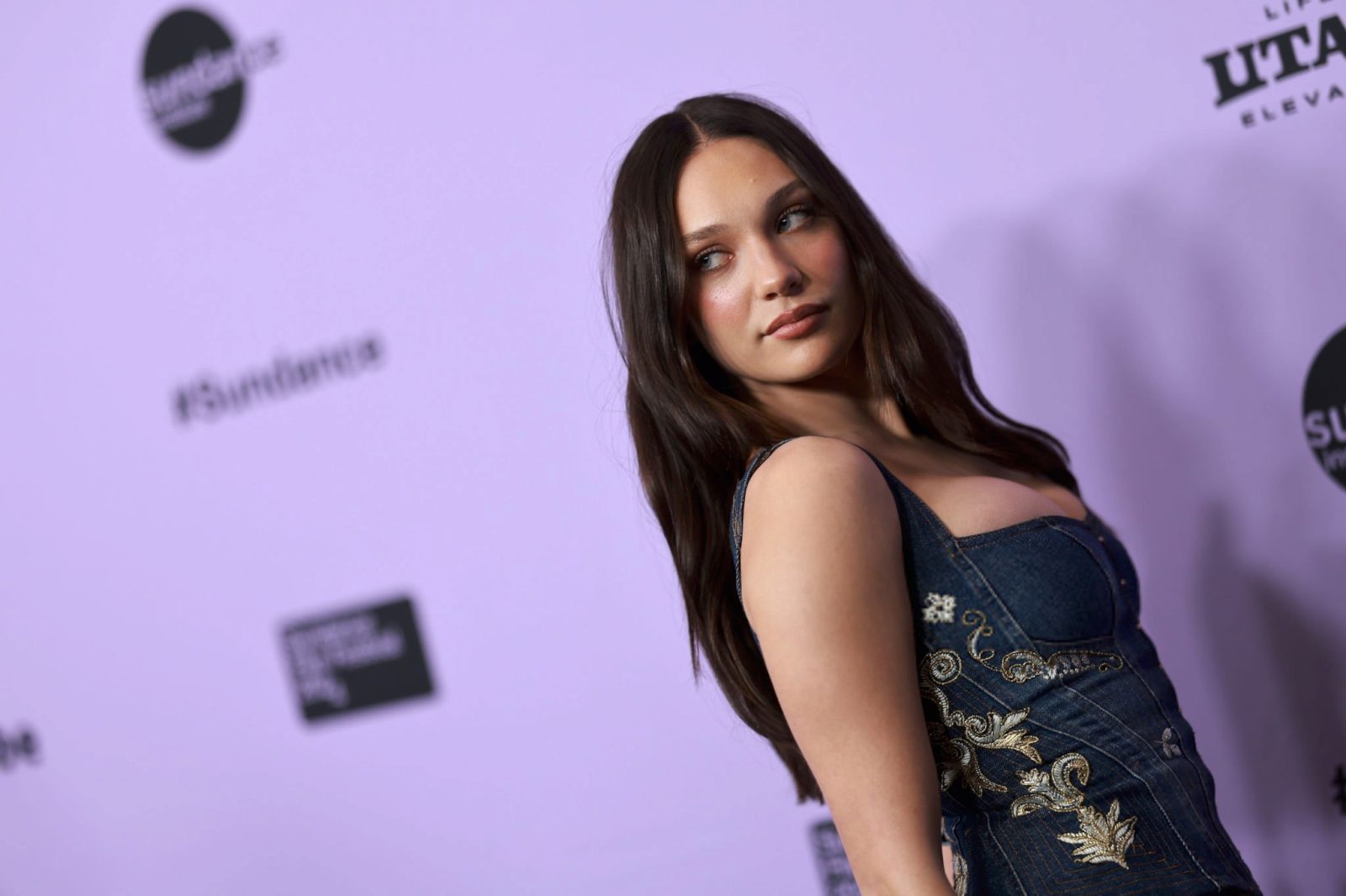 Maddie Ziegler My Old Ass Premiere Sexy Cleavage - Hot Celebs Home