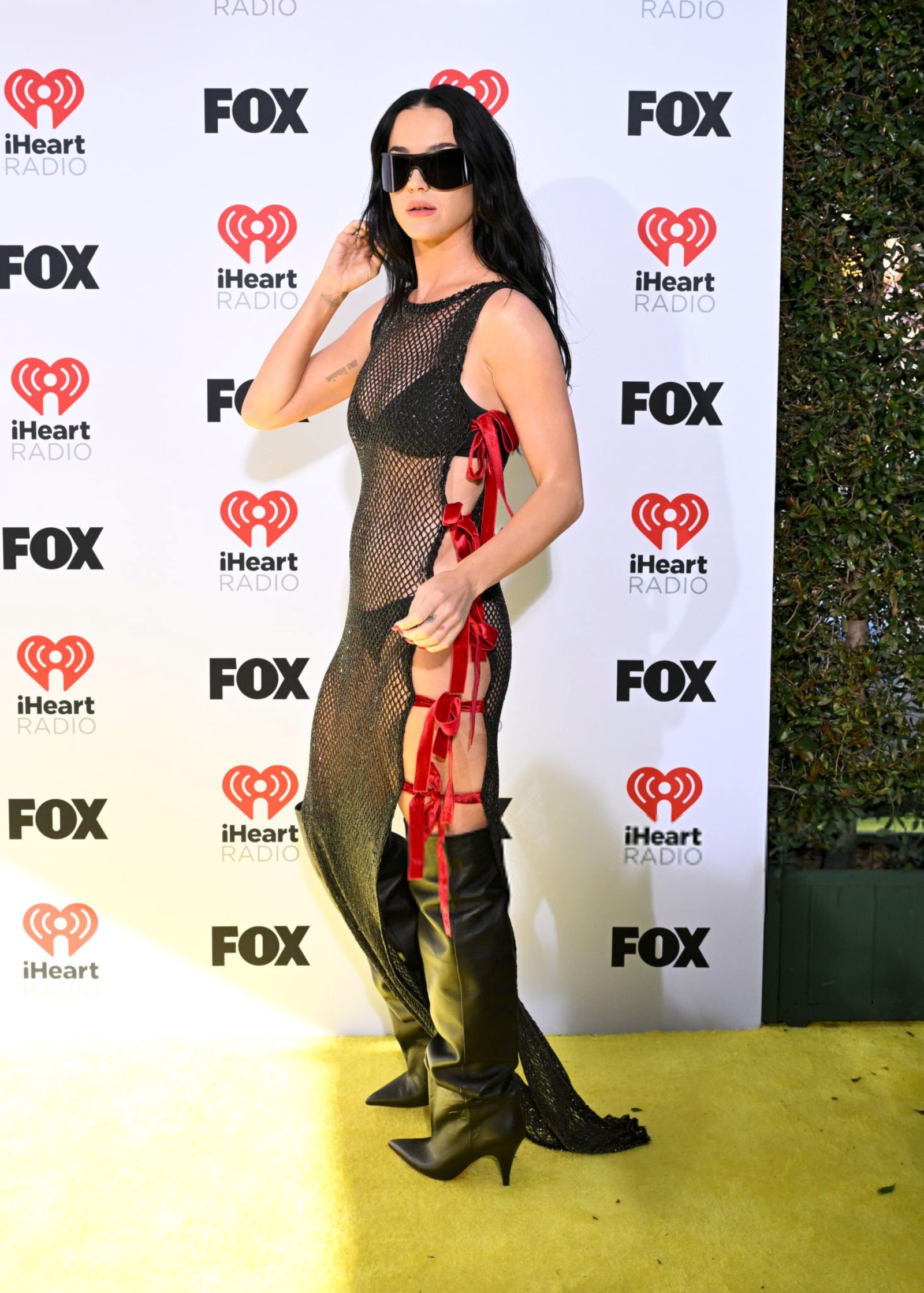 Katy Perry Revealing Attire Iheartradio Music Awards Hot Celebs Home